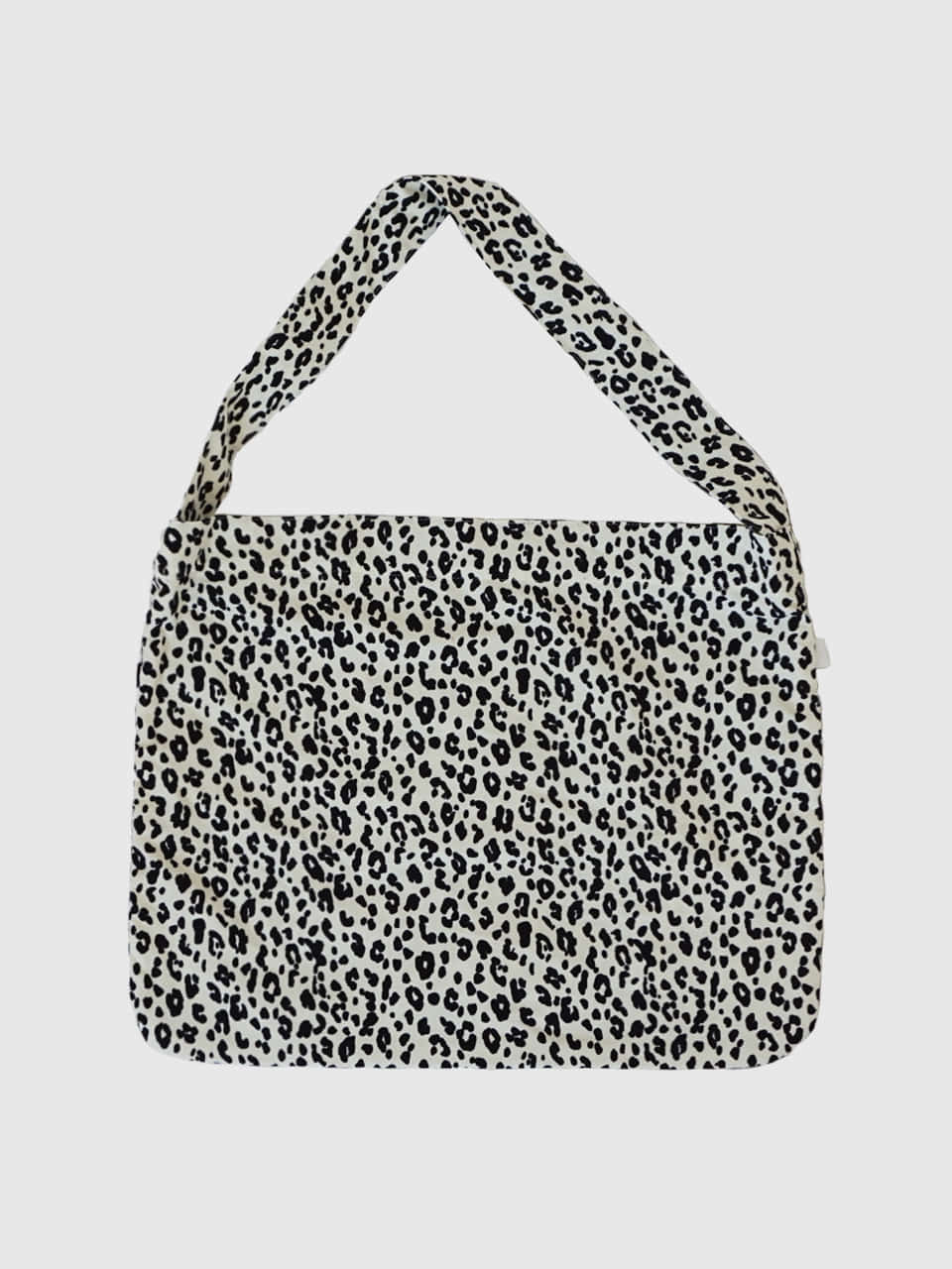 sppe leopard corduroy bag [ivory]
